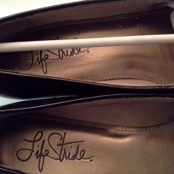 |SOLD| Life Stride Black Mary Jane Shoes 9W - Picture 6 of 8